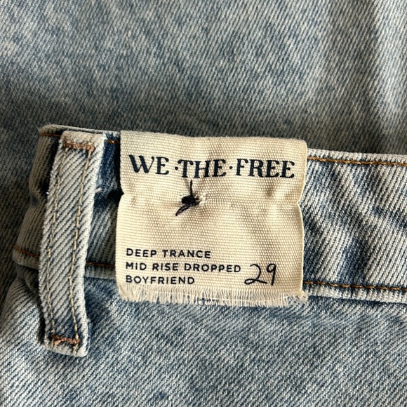 NWT We the Free/Free People Deep Trance Dropped Boyfriend Barrel Leg Jeans Sz 29 - Picture 2 of 11